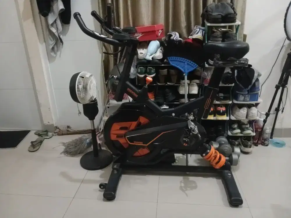 Sepeda Statis Merek Bodymax