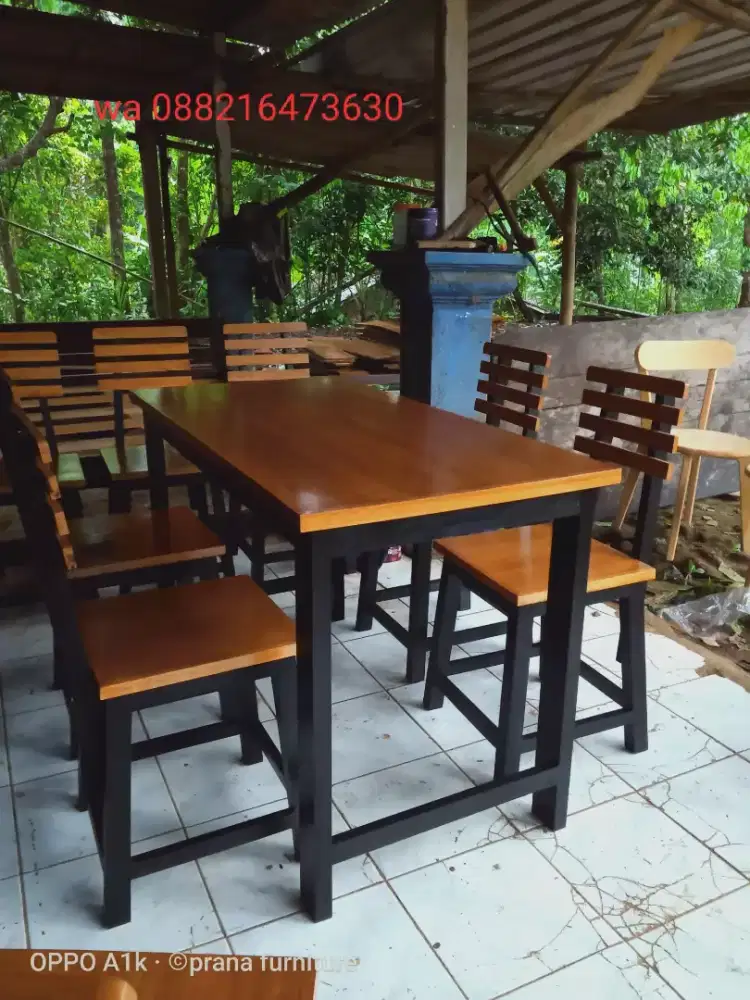 Meja kursi makan warteg dan cafe
