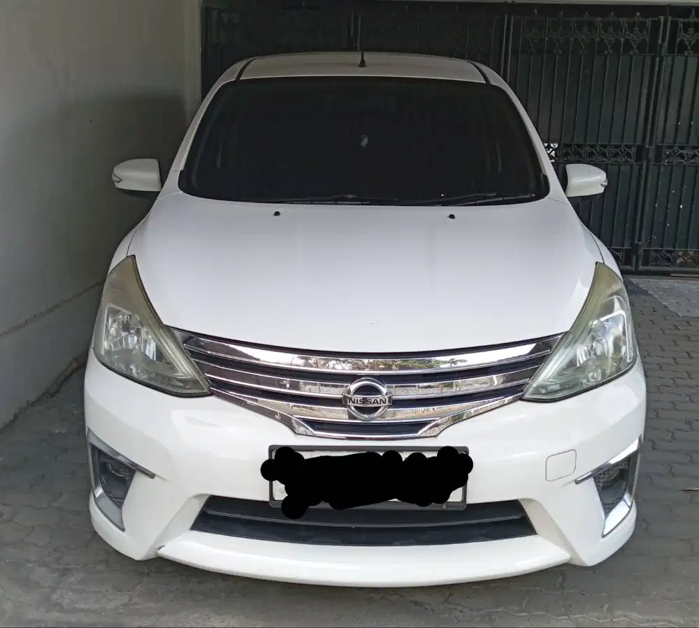 Grand Livina 1.5 XV HWS 2018 Putih
