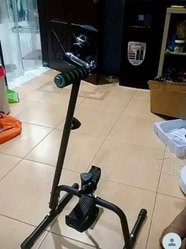 Sepeda statis bekas pakai