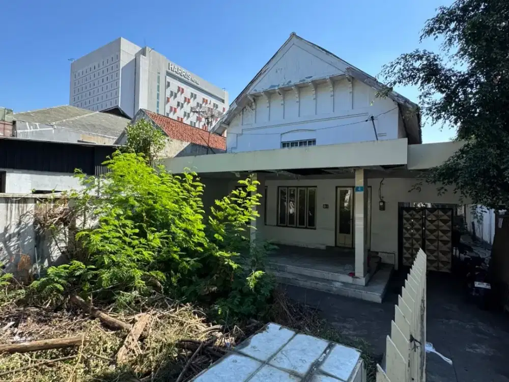Rumah Hitung tanah Jalan Biliton Pusat kota Dimensi 12x45 meter Bangunan 1 lantai cocok buat Coffee dan klinik, dekat stasiun gubeng