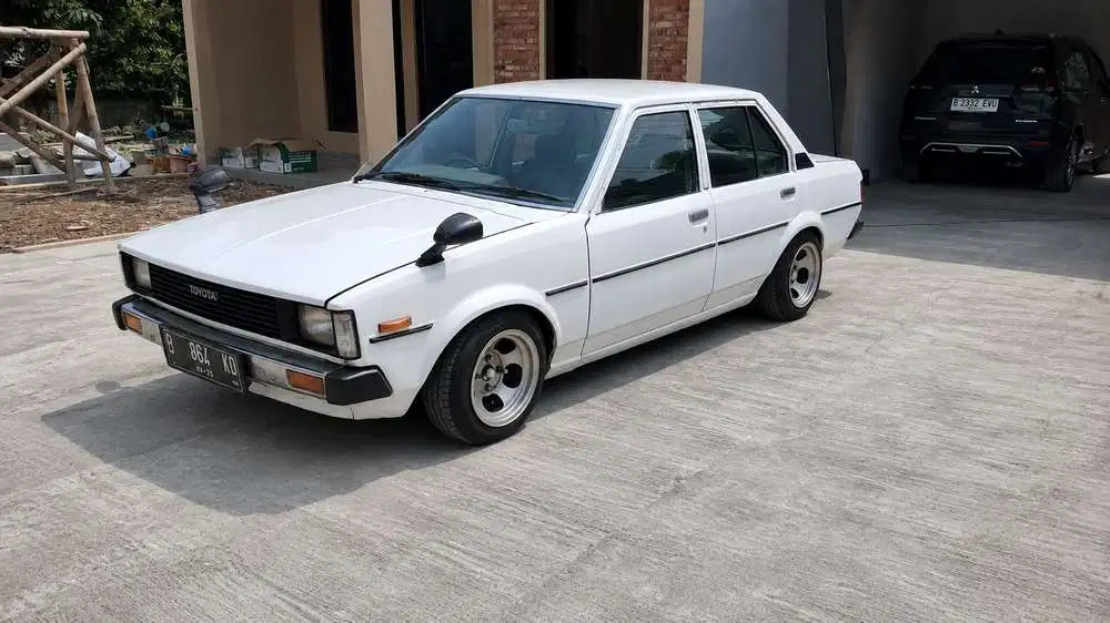 Toyota Corolla 1981 Bensin