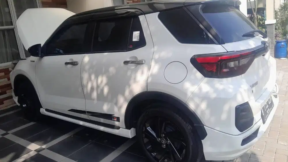 Jual Cepat oyota Raize 1.0T GR Sport CVT Two Tone 2021