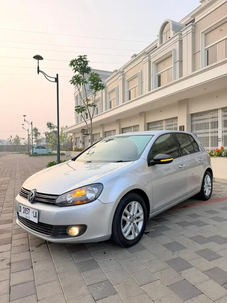 Volkswagen Golf 2011 Bensin