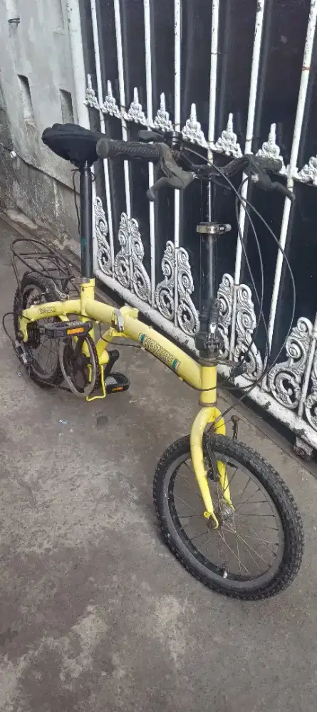 Sepeda lipat ukuran 16