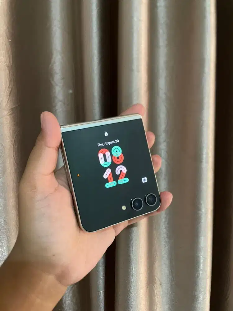 samsung flip 5 minus 8/256gb
