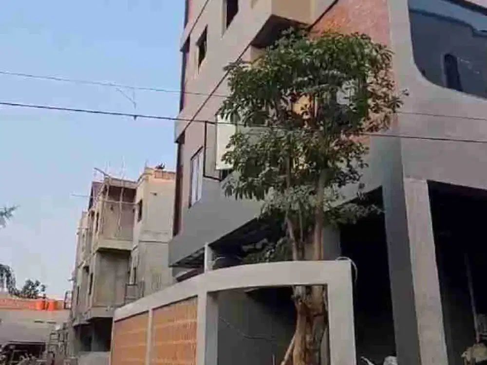 RUKOST 3 LANTAI FULL FURNISH DEKAT PINTU MASUK VOKASI UI DEPOK