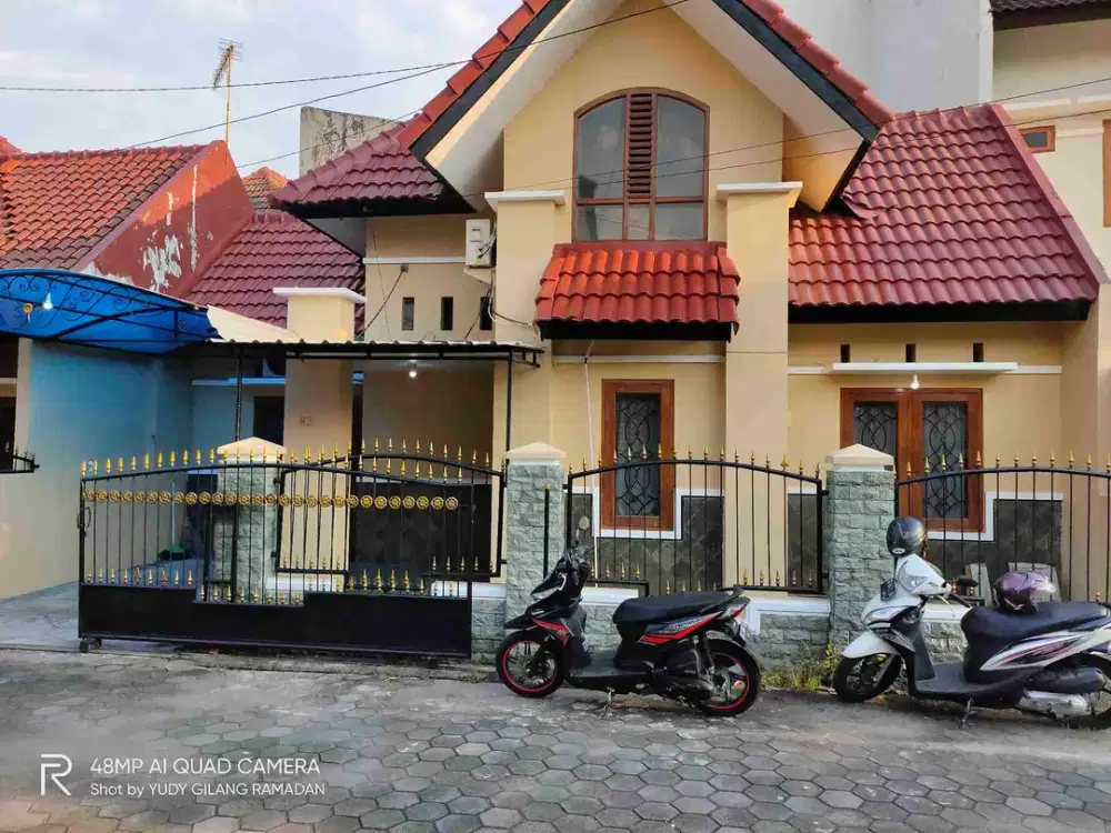 Dikontrakkan Rumah Semi furnished di dlm Perumahan Seputaran jln Kaliurang km 6  Deket kampus UGM