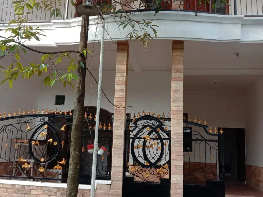 Rumah 2 lantai di jual lokasi suhat dekat kampus ternama di malang kota