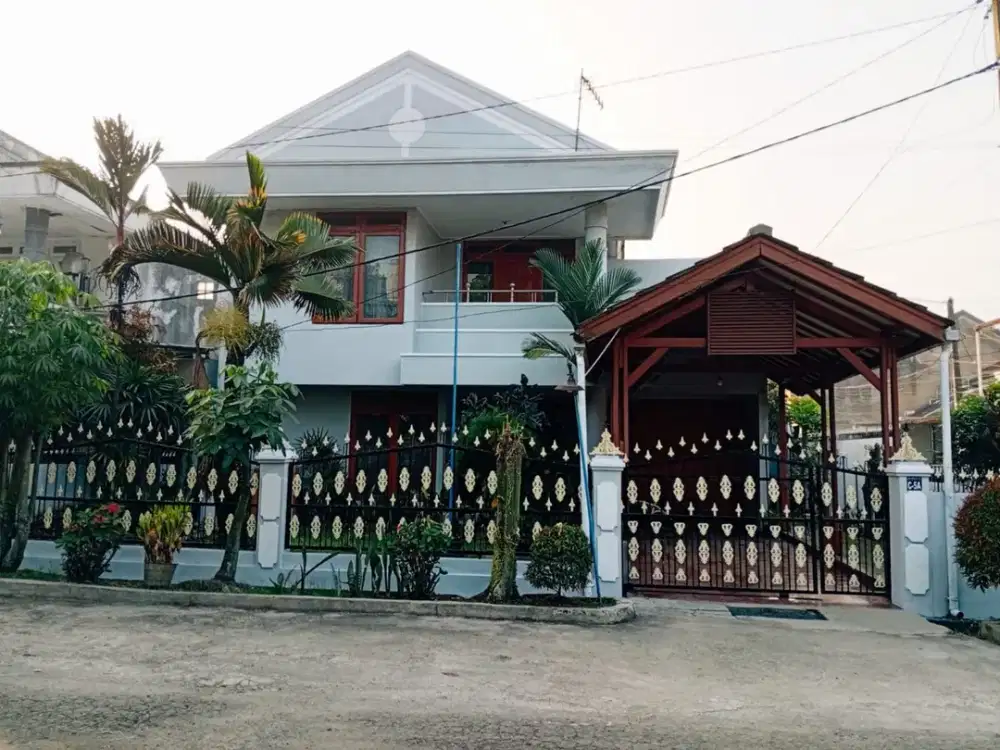 Rumah Nyaman Terawat di Holis