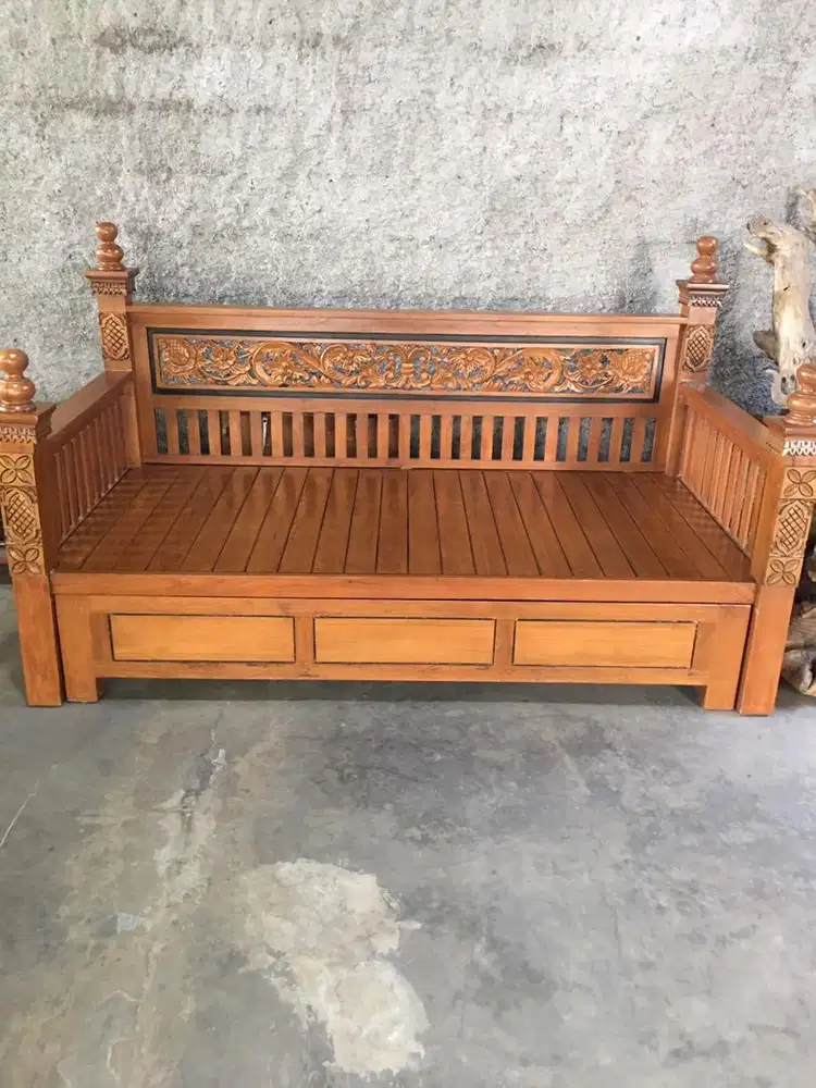 Jual murah Bale-bale / Dipan santai Kayu Jati
