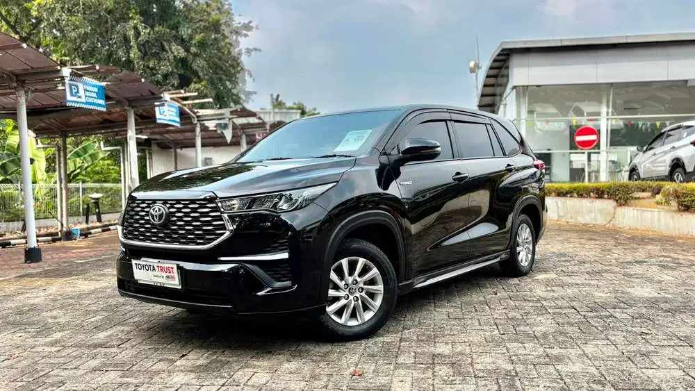 [ Flashsale Termurah ] Toyota Innova Zenix G 2.0 HV Hybrid CVT 2023