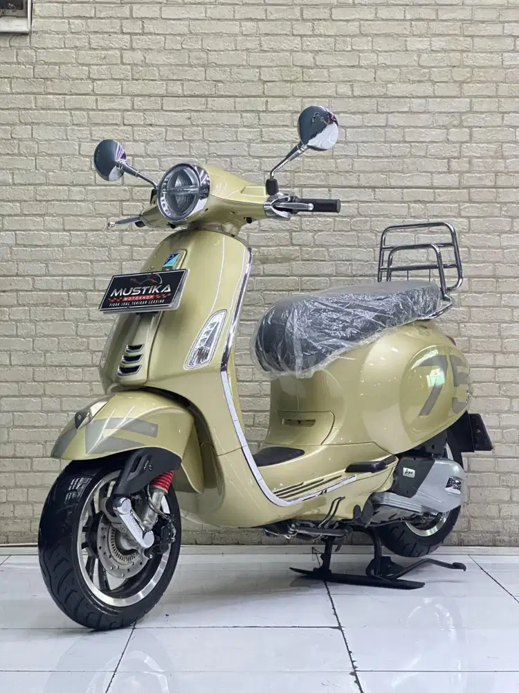 Odo 1rb Istimewa!!Vespa Primavera Anniversary 2021 Plat L Muls-Mustika