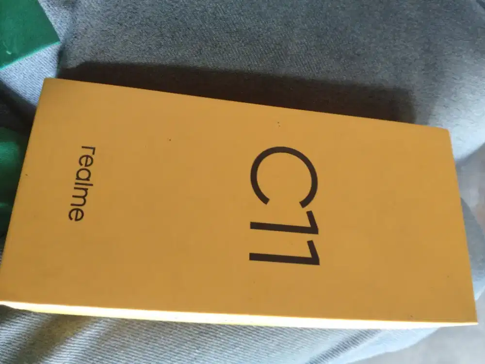 Realme C11 fullset no hf dan kabel charger ga ori