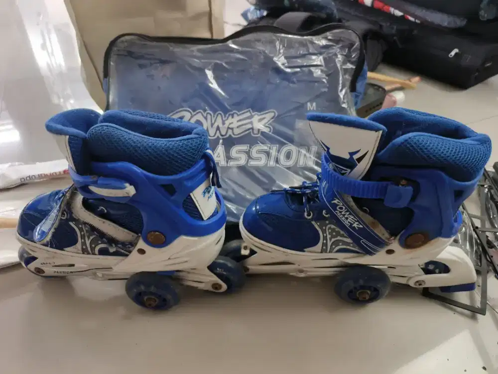 Sepatu Roda Anak