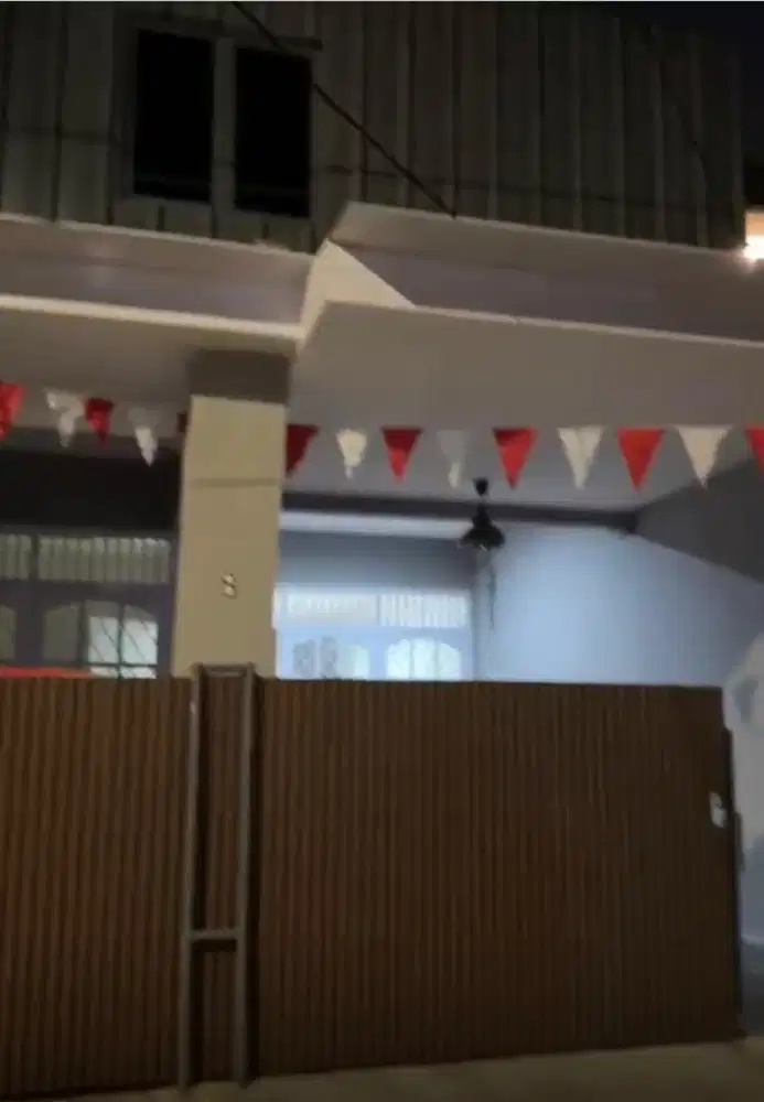 Rumah disewakan Lokasi Strategis dekat PIM