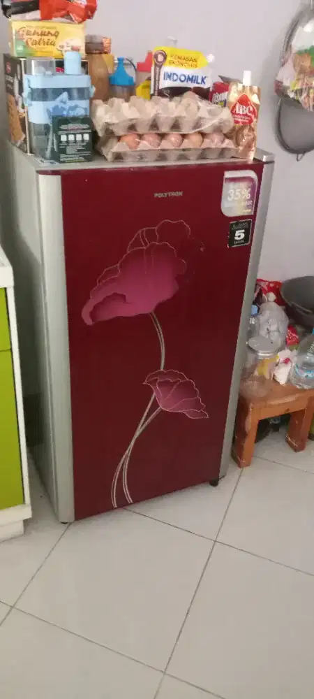 Kulkas Polytron 53 cm x 100 cm