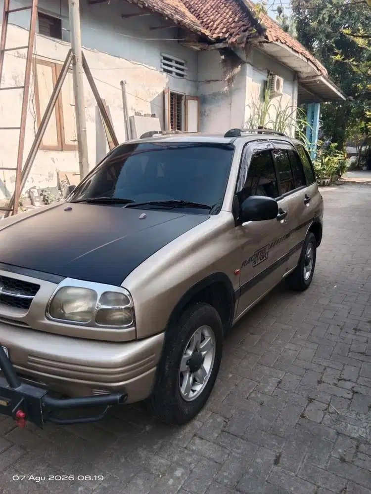 Suzuki Escudo 2004 Bensin