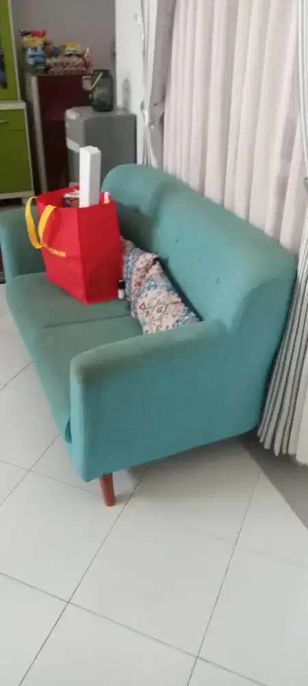 Sofa retro hijau toska