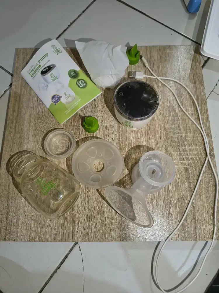 Pompa ASI Mom Uung Cuman pakai 5 bulan (Like New)