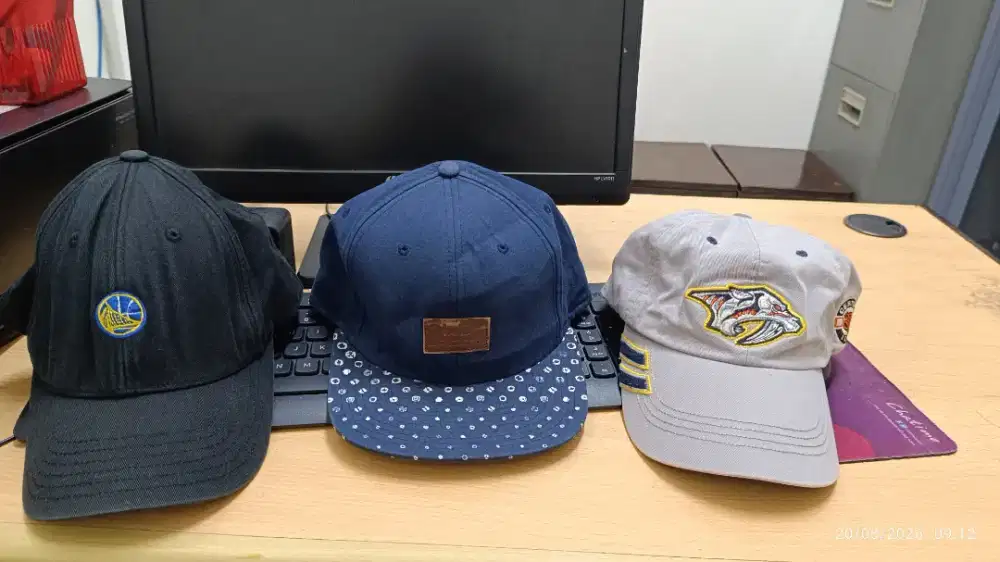 Topi second  bekas pakai Vans NBA NHL