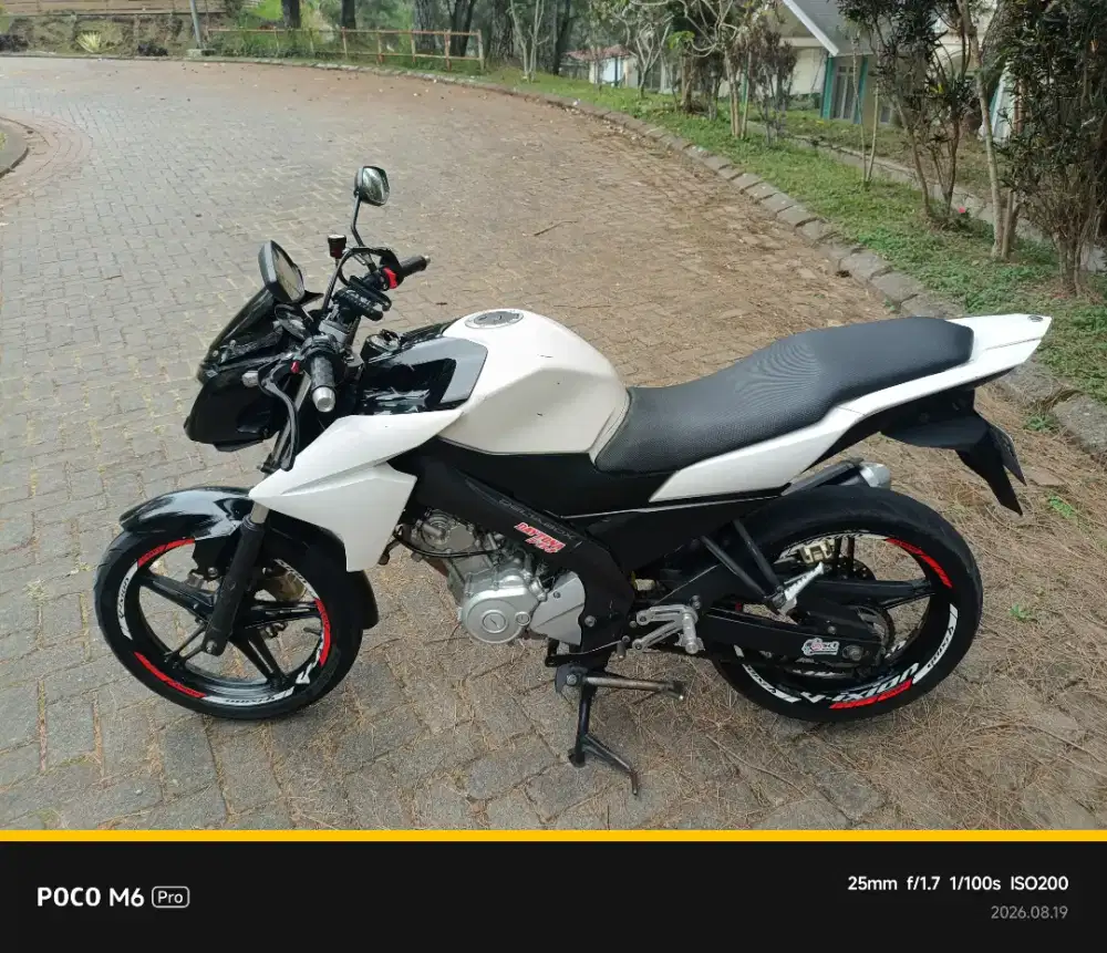 New Vixion Lightning 2013