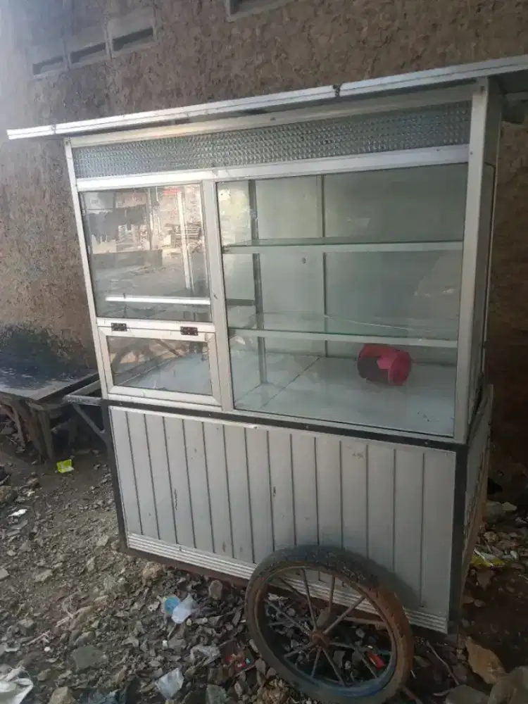 Gerobak stanlis kaca