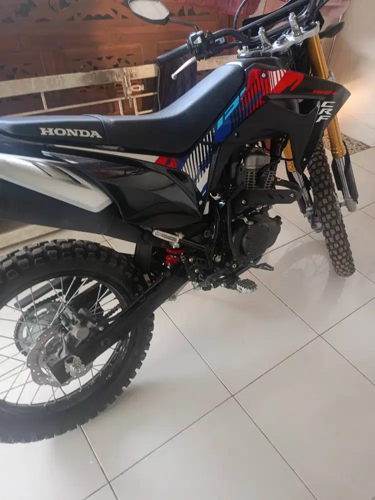 Jual motor crf atas nama saya sendiri
