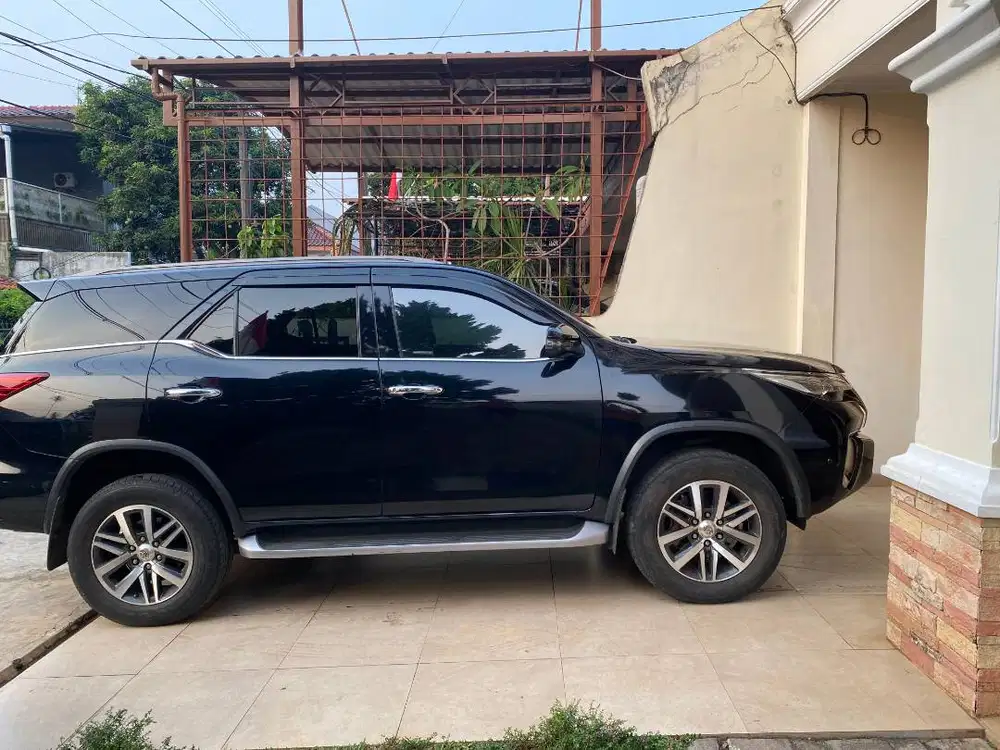 TOYOTA FORTUNER 2.4 VRZ 2018 – LANGSUNG PEMILIK – KM 77 RIBU