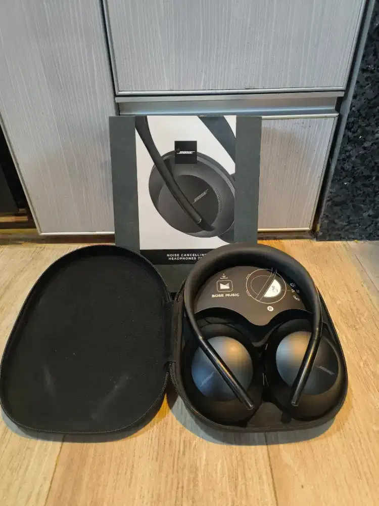 Headphone Bose Nc 700. (pembelian di bose indonesia)
