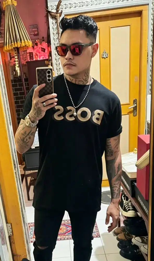 HUGO BOSS h thompson authentic