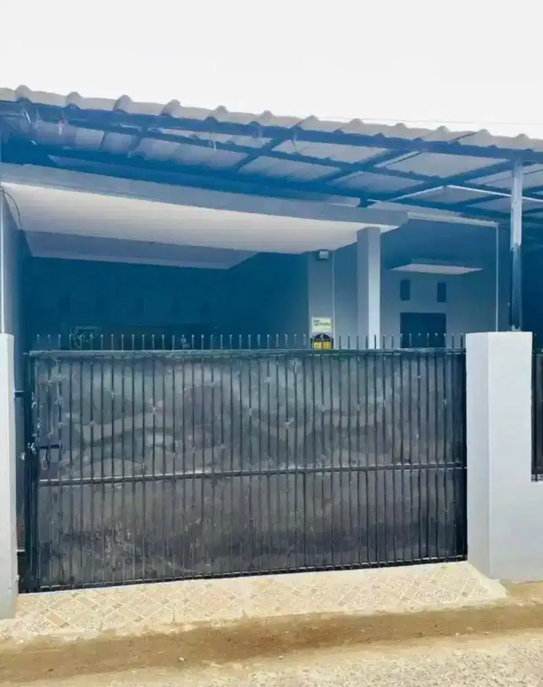 Kontrakan Luas bisa parkir mobil lokasi strategis dekat tol desari