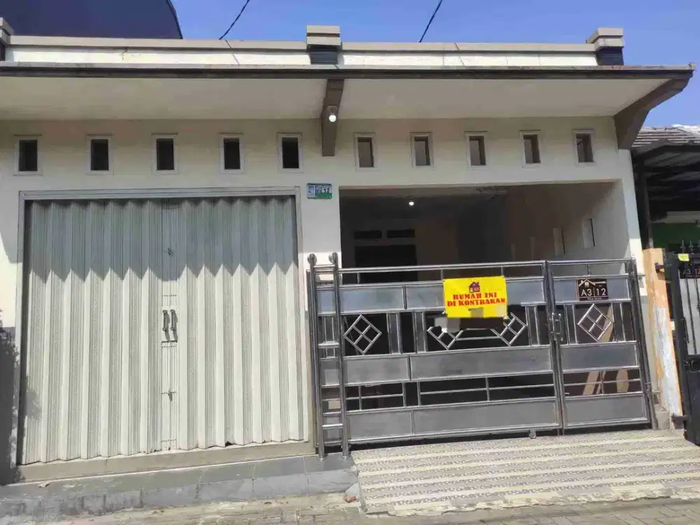 DIKONTRAKAN RUMAH 4 KAMAR TIDUR DALAM KOMPLEK DI TAJUR KOTA BOGOR