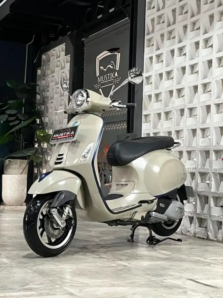 VESPA PRIMAVERA S 150 2022 - Chintia Mustika