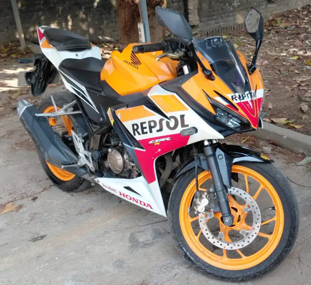 Honda CBR 150R REPSOL 2017