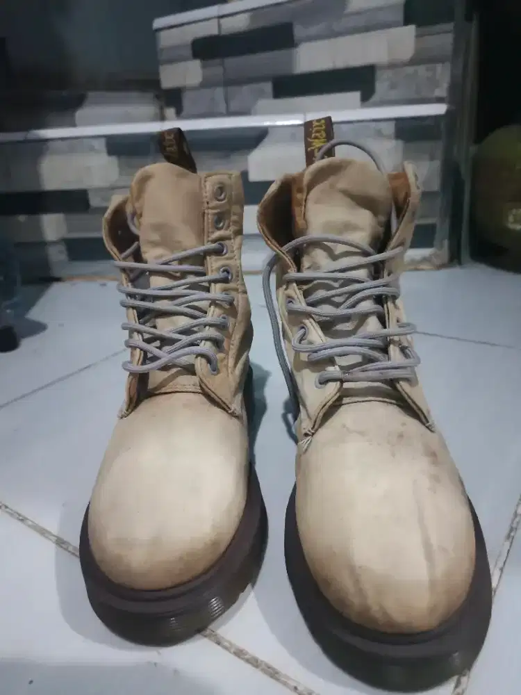 Sepatu Dr Martens size 37/38