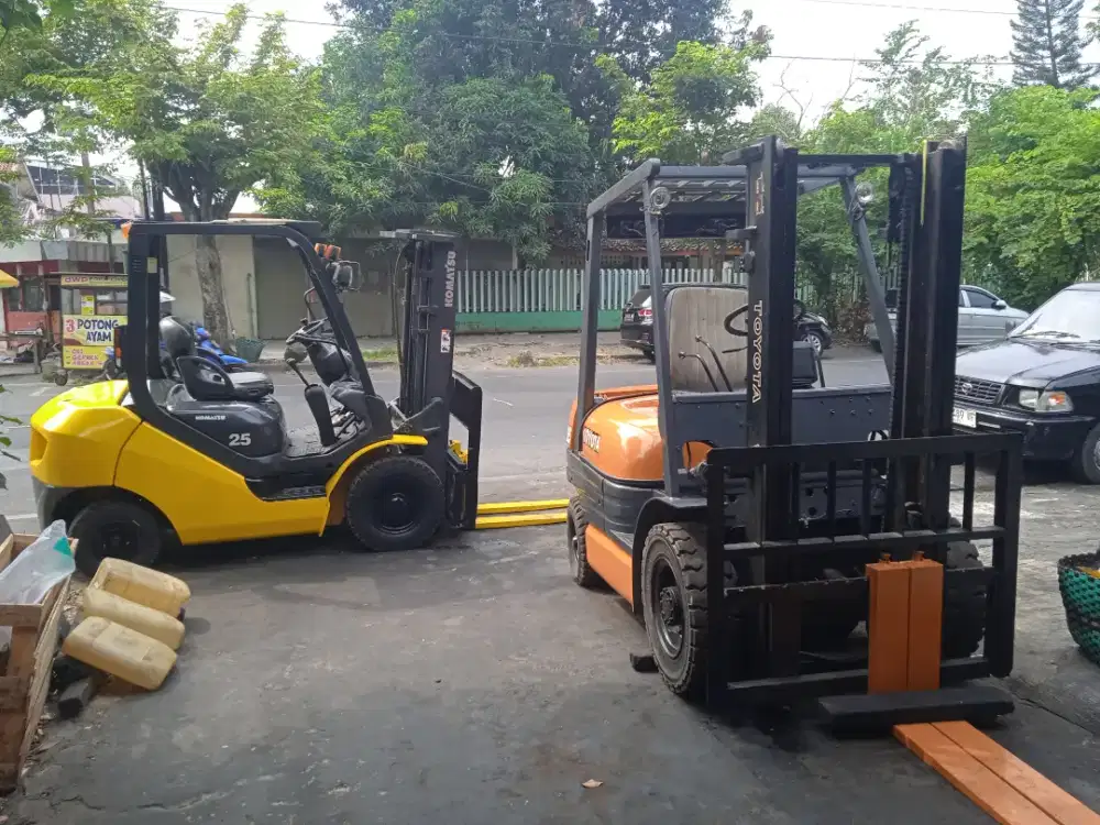 Menyewakan forklift harian atau bulanan plus operator lokasi Solo kota