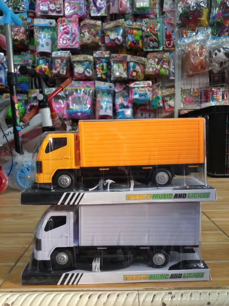 mainan anak truk box mika