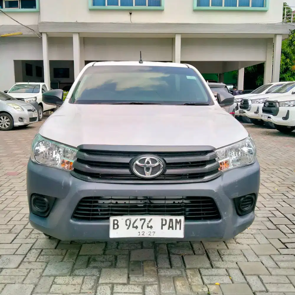 TOYOTA HILUX PICK UP 2.4 4X2 MT 2022