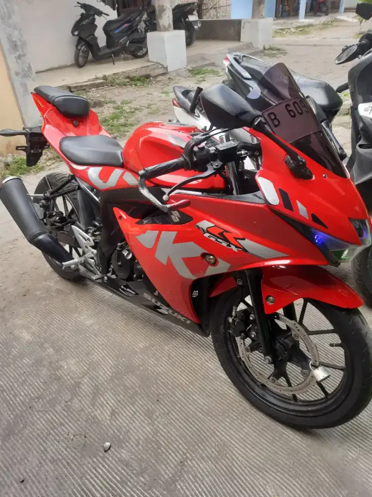 GSX R150 keyless