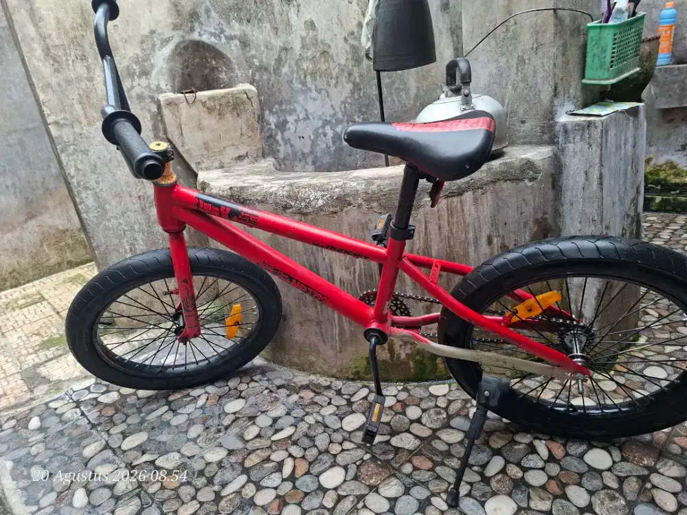 Sepeda cowok 20inch