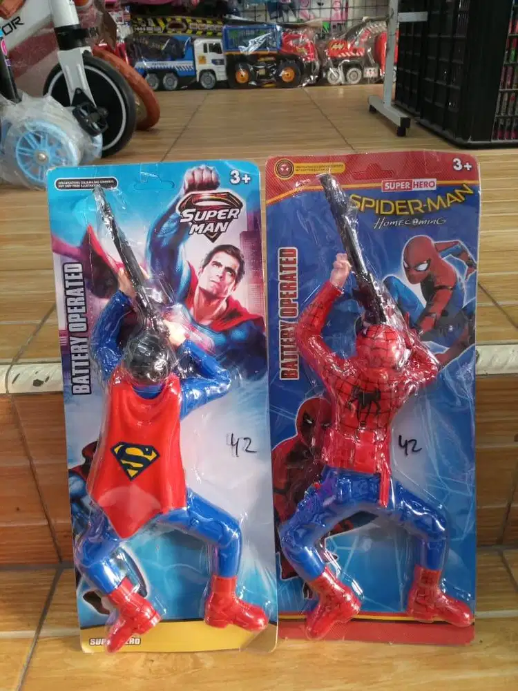 mainan anak spidermann ultraman rayap