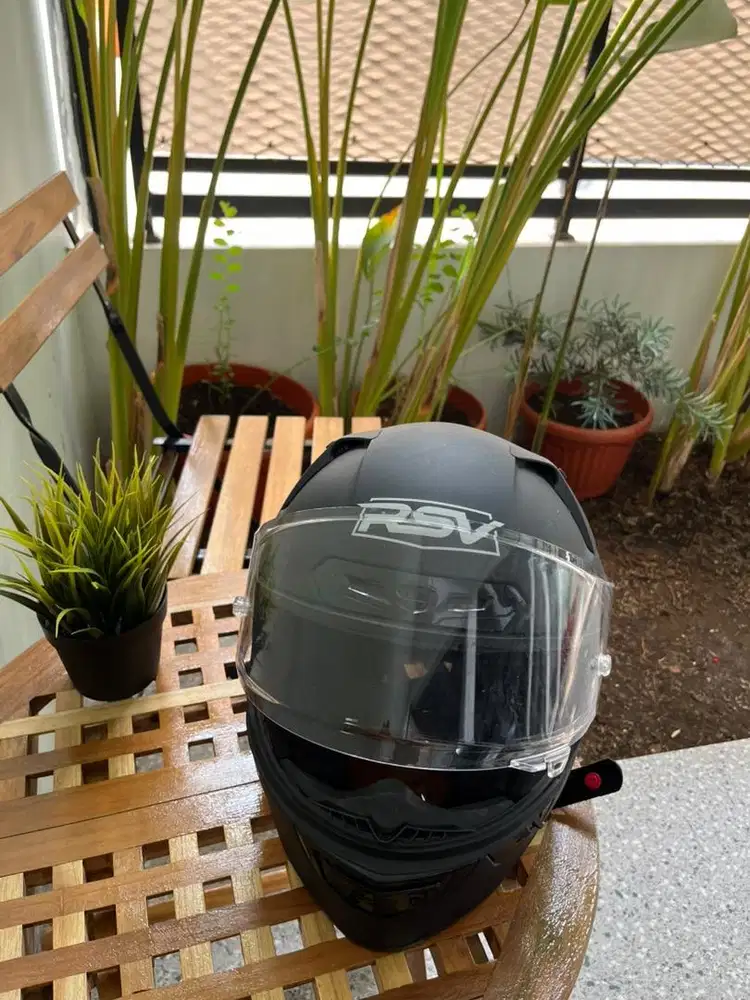 HELM RSV HITAM DOFF