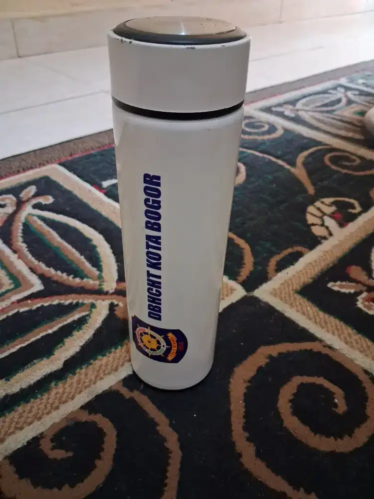 Tumbler buat minum di perjalanan