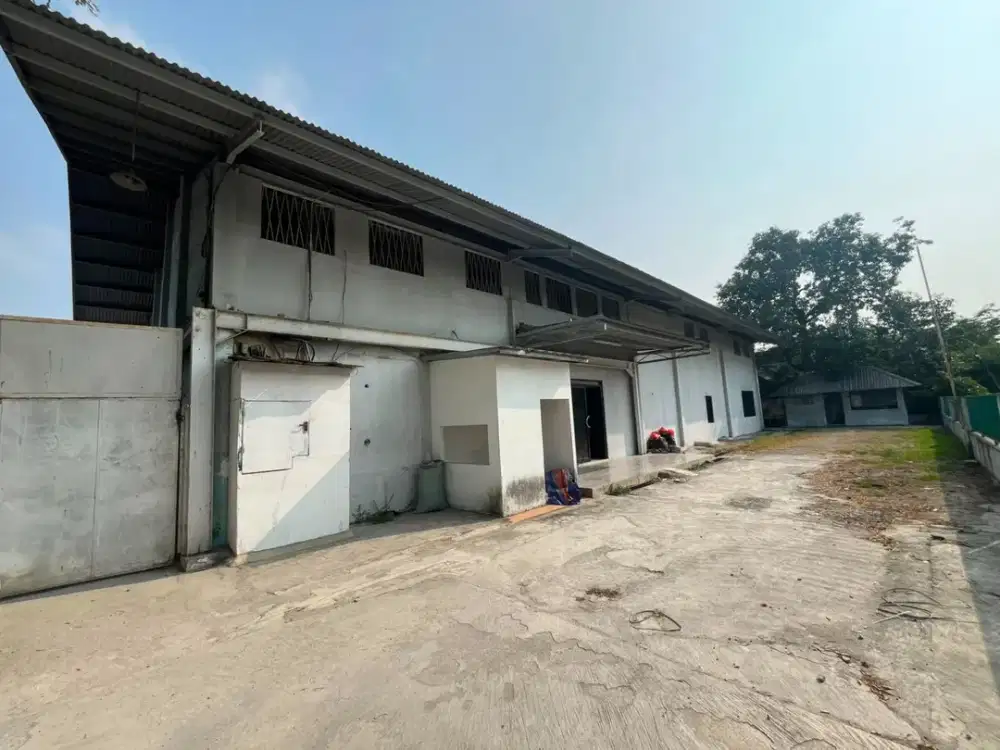 TURUN HARGA! DISEWAKAN Gudang Luas di Kawasan Industri Pulogadung - Jakarta Timur