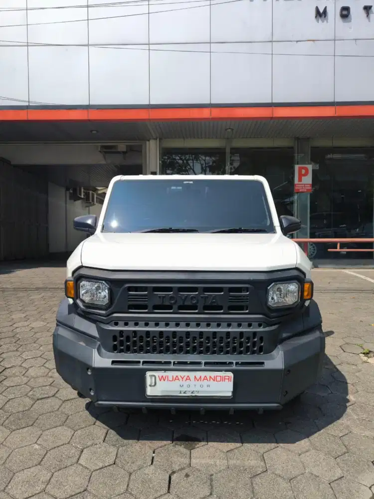 TOYOTA HILUX RANGGA PICK UP 2.4 DIESEL STANDAR M/T 2024