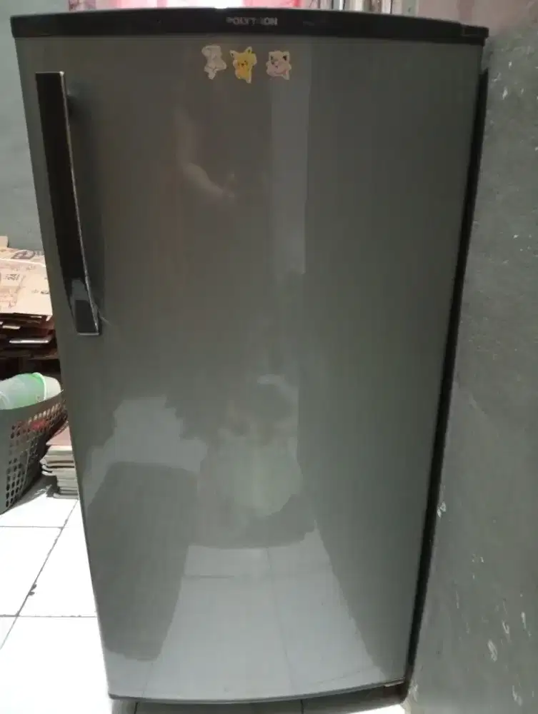Kulkas Polytron 1 pintu