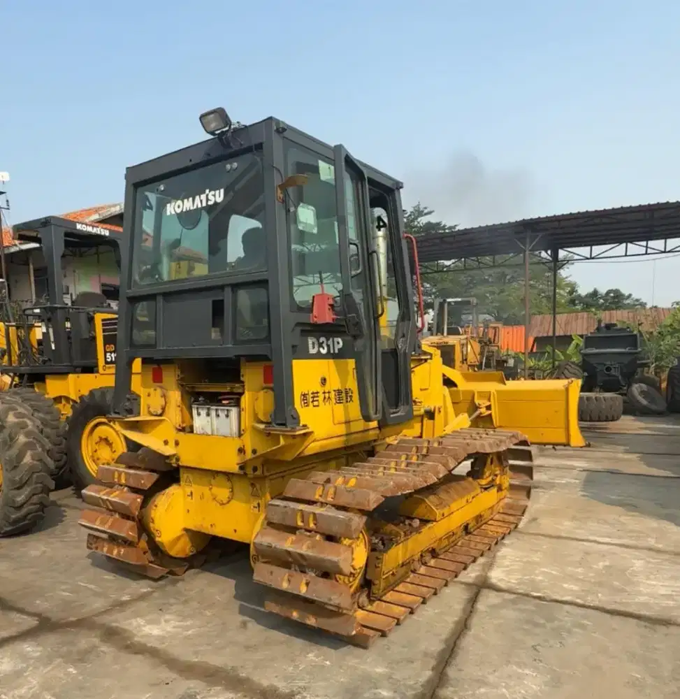 Bulldozer Komatsu D31P-20 Tahun 2020