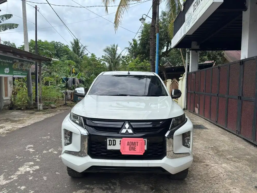 Mitsubishi Triton GLS 2.4 GLS M/T 2020