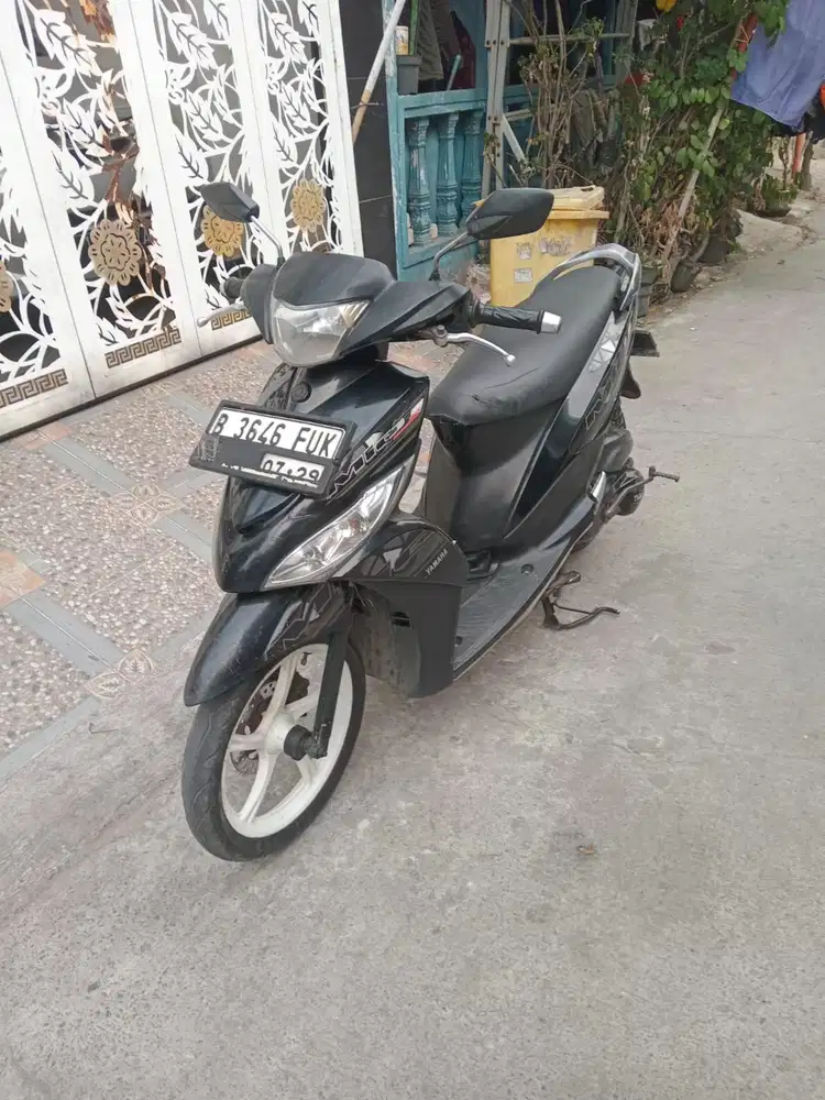 Yamaha Mio J 2014 ss lengkap mesin bagus plat Bekasi Kabupaten